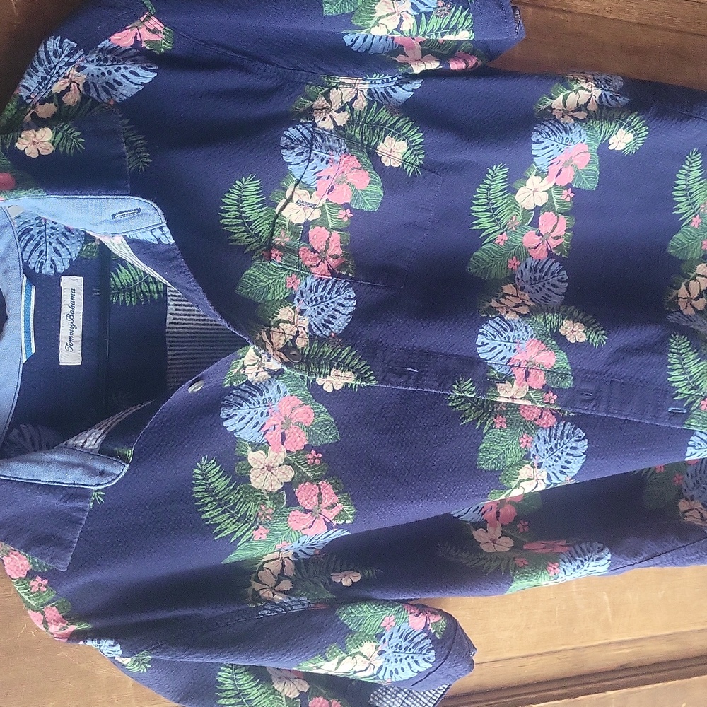 Tommy Bahama Cotton Floral Pattern Button Up